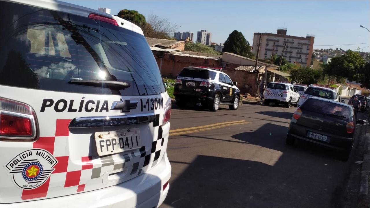 Foto 7 de 13 — Operação conjunta da Polícia Civil e Militar apreende drogas e dinheiro na região de Araraquara